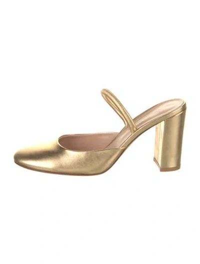 Pre-owned Gianvito Rossi Leather Mules In Gold