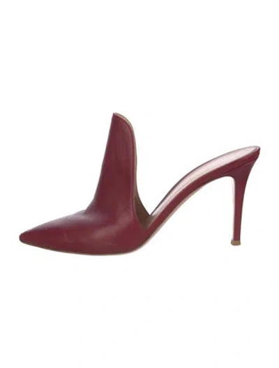 Pre-owned Gianvito Rossi Leather Mules In Red
