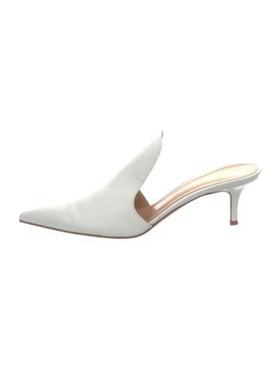 Pre-owned Gianvito Rossi Leather Mules In White