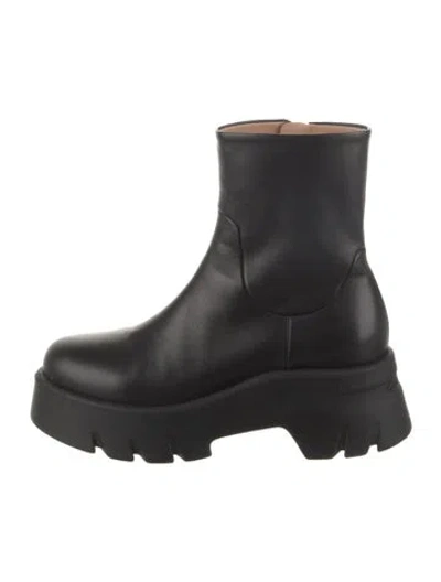 Pre-owned Gianvito Rossi Leather Rain Boots In Black