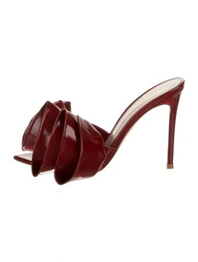 Pre-owned Gianvito Rossi Leather Ruffle Embellishment Slides In Red