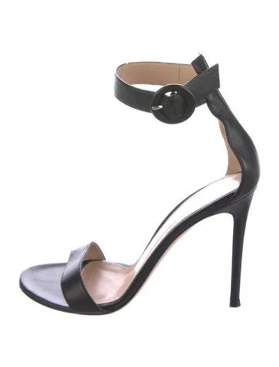 Pre-owned Gianvito Rossi Leather Sandals In Black