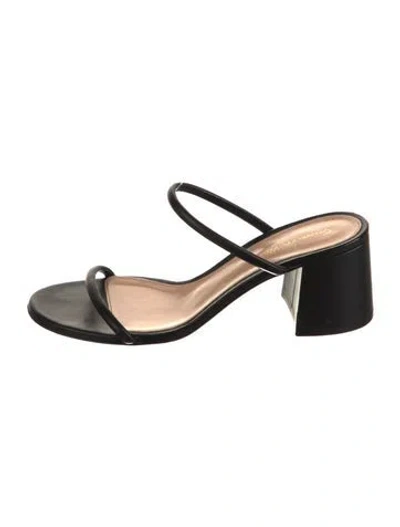 Pre-owned Gianvito Rossi Leather Slides In Black