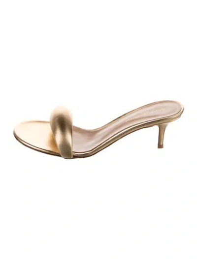 Pre-owned Gianvito Rossi Leather Slides In Gold/metallic