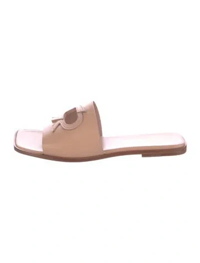 Pre-owned Gianvito Rossi Leather Slides In Neutral