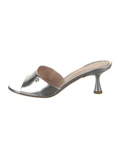 Pre-owned Gianvito Rossi Leather Slides In Silver