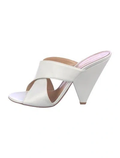 Pre-owned Gianvito Rossi Leather Slides In White