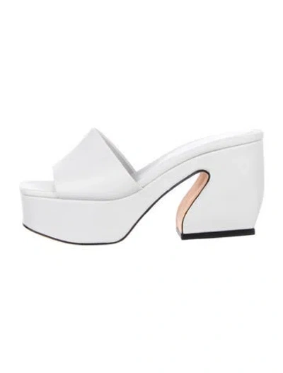 Pre-owned Gianvito Rossi Leather Slides In White