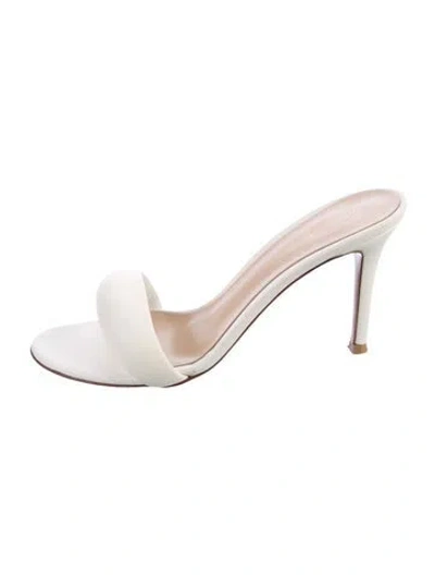 Pre-owned Gianvito Rossi Leather Slides In White