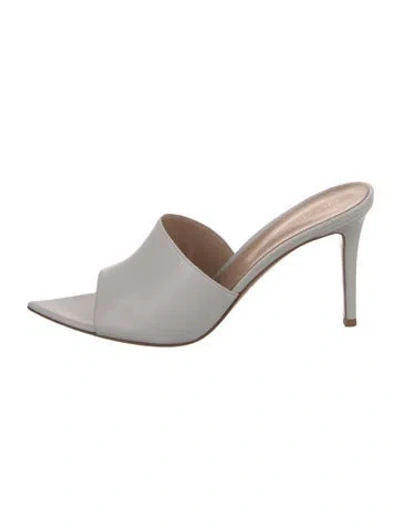 Pre-owned Gianvito Rossi Leather Slides In White