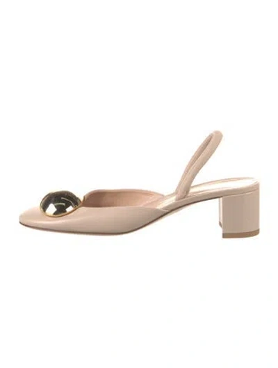 Pre-owned Gianvito Rossi Leather Slingback Flats In Neutral