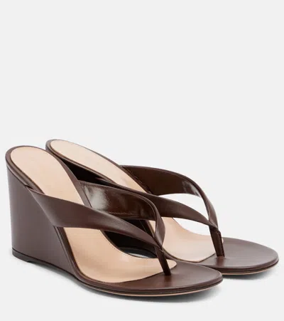 Gianvito Rossi Leather Wedge Thong Sandals In Brown