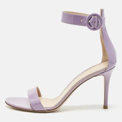 Pre-owned Gianvito Rossi Lilac Patent Leather Portofino Sandals Size 39 In Purple