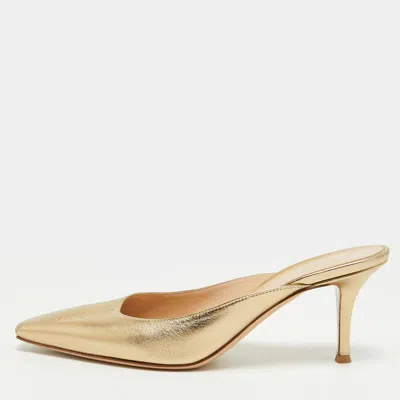 Pre-owned Gianvito Rossi Lindsay Size 39 Gold Leather Mules