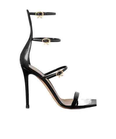 Gianvito Rossi Logo Lacquered Clasp High-heeled Sandals In Black