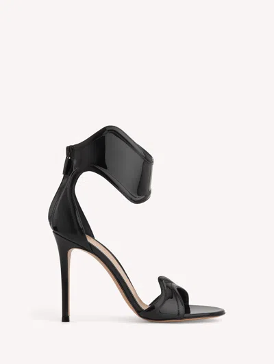 Gianvito Rossi Lucrezia In Black Patent