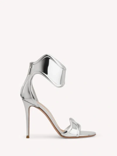 Gianvito Rossi Lucrezia 100mm Mirrored-leather Sandals In Silver