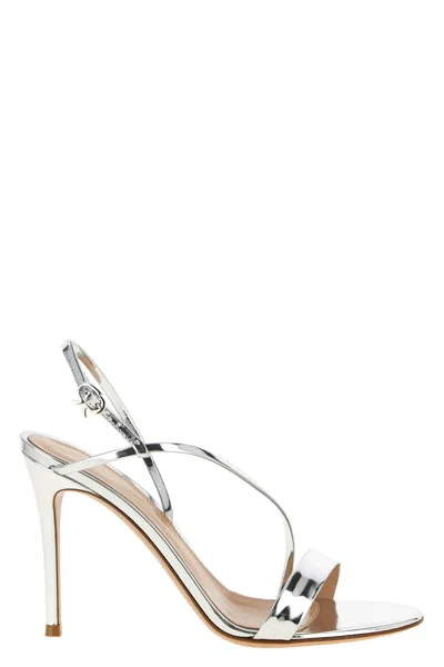 GIANVITO ROSSI 'MANHATTAN' SANDALS