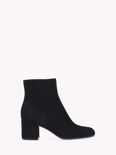 Gianvito Rossi Margaux Mid Bootie Camoscio Stivale In Black Suede