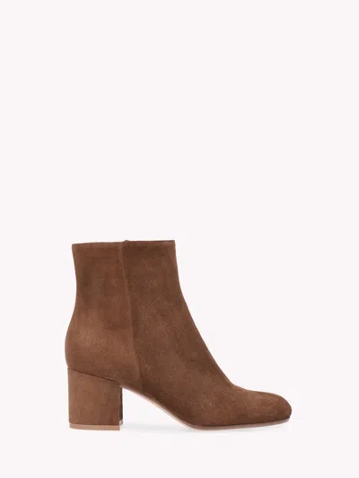 Gianvito Rossi Margaux Mid Bootie Camoscio Stivale In Brown