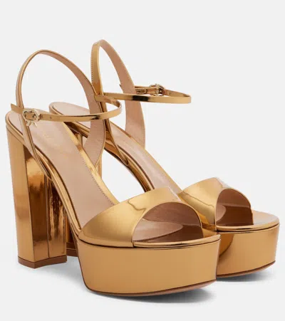 Gianvito Rossi Marlena Metallic Leather Platform Sandals In Gold