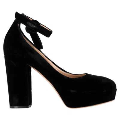 Gianvito Rossi Mary Jane Pumps In Black Suede