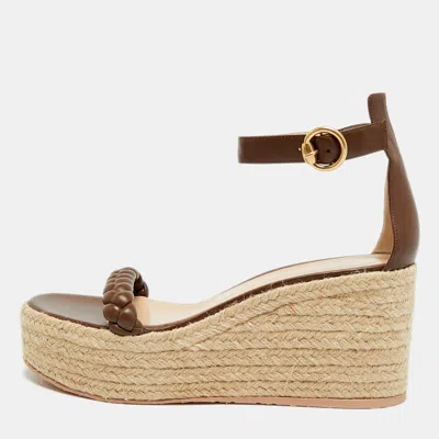 Pre-owned Gianvito Rossi Merida Size 41 Brown Braided Leather Espadrille Wedge Sandals