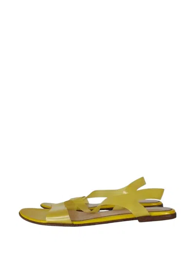 Pre-owned Gianvito Rossi Metropolis Slingback Leather Sandals In Yellow