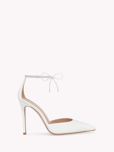 Gianvito Rossi Montecarlo D'orsay 105 Suede Pumps In White