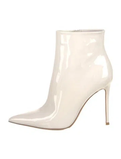 Pre-owned Gianvito Rossi Patent Leather Boots In White