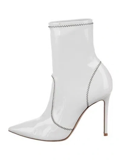 Pre-owned Gianvito Rossi Patent Leather Boots In White