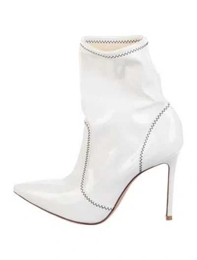 Pre-owned Gianvito Rossi Patent Leather Boots In White