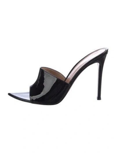 Pre-owned Gianvito Rossi Patent Leather Mules In Black