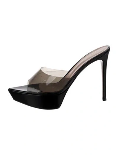 Pre-owned Gianvito Rossi Patent Leather Mules In Black/clear