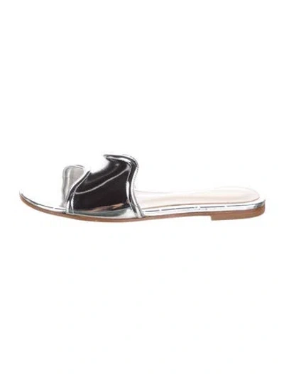 Pre-owned Gianvito Rossi Patent Leather Slides In Silver
