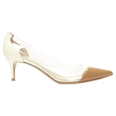 Gianvito Rossi Plexi Vernice Pvc Toe Cap Heel In Sand