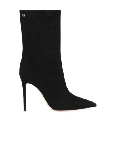 Gianvito Rossi Pointed And Ankle Boots In Black