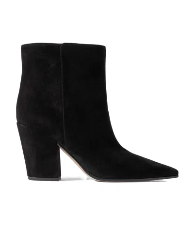 Gianvito Rossi Pointed Toe Ankle Boots In Black