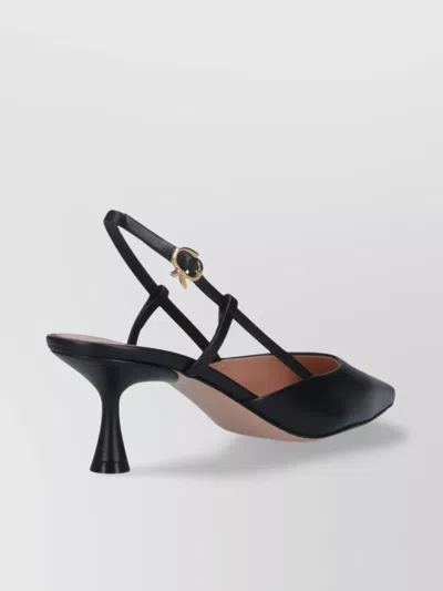 Gianvito Rossi Pointed Toe Kitten Heel Pumps With Buckle In Black