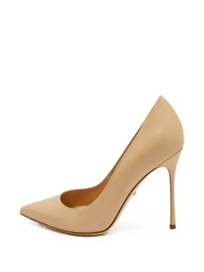 Pre-owned Gianvito Rossi Pointed-toe Leather Pumps In Neutral