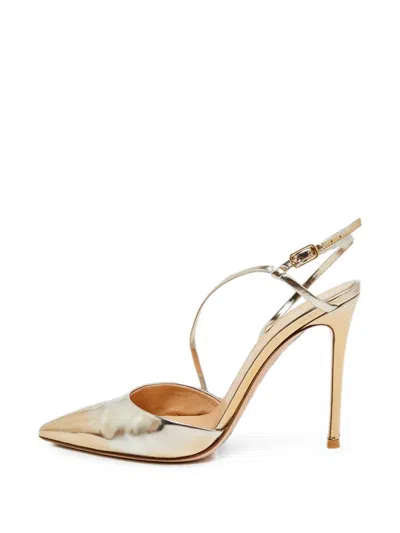 Pre-owned Gianvito Rossi Pointed-toe Slingback-strap Pumps In Silver