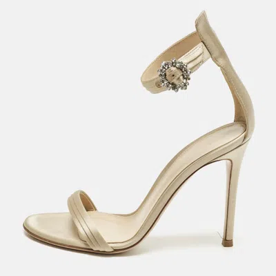 Pre-owned Gianvito Rossi Portofino Size 36 Beige Satin Ankle Strap Sandals