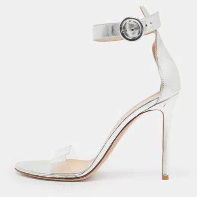 Pre-owned Gianvito Rossi Portofino Size 40 White Leather And Pvc Ankle Strap Sandals