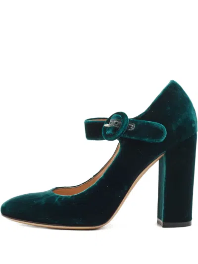 Pre-owned Gianvito Rossi Velvet Buckle Pumps In Gray