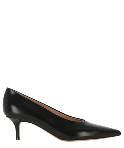 Gianvito Rossi Pumps In Black