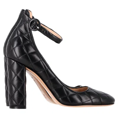 Gianvito Rossi Quilted Ankle Strap Pumps In Black Leather