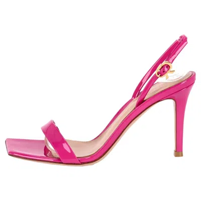 Pre-owned Gianvito Rossi Ribbon Buckle Patent Leather Sandals In Pink