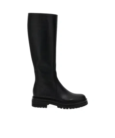 Gianvito Rossi Round-head Boots In Black