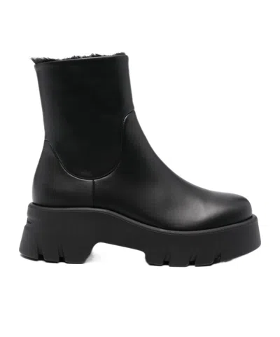 Gianvito Rossi Woman Ankle Boots Black Size 6 Calfskin