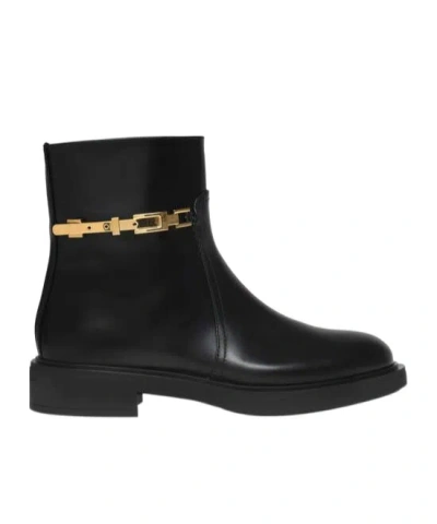 Gianvito Rossi Round-head Short Boots In Black